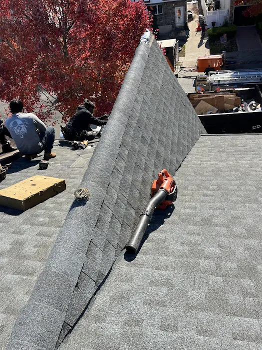 B&B ROOFING & GUTTERS. Picture 2