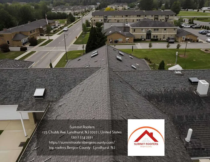 Summit Roofers Picture 9
