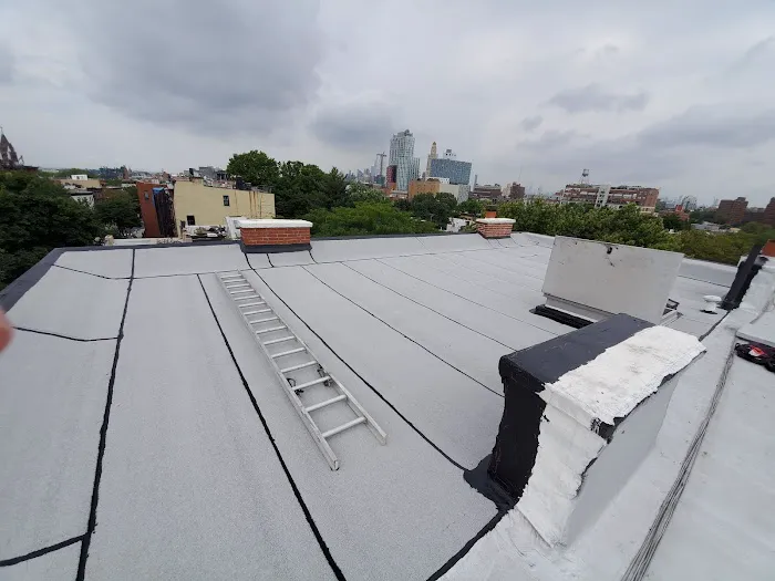 Hallock-Quality Roofing Picture 4