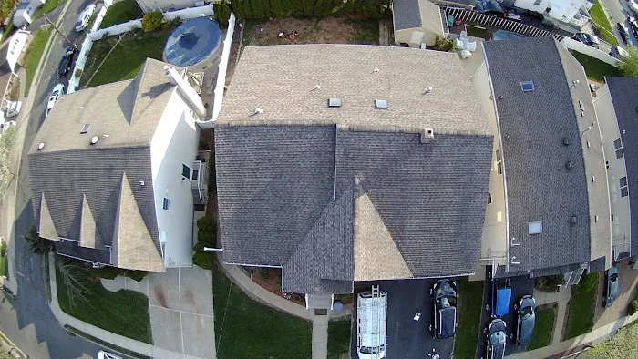 Dream Roofers Picture 7