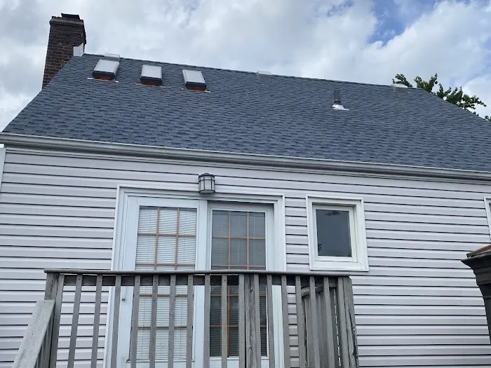 Chris The Roofer Picture 1