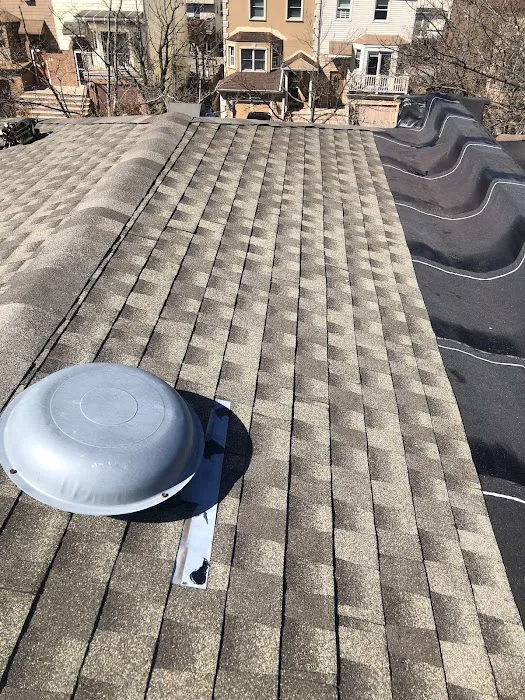 Luigi's Roofing Picture 2