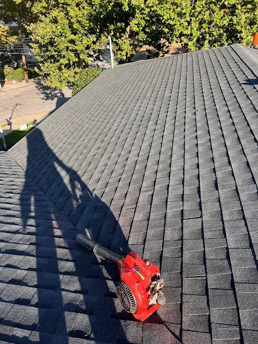 Global Roofing & Siding Picture 1