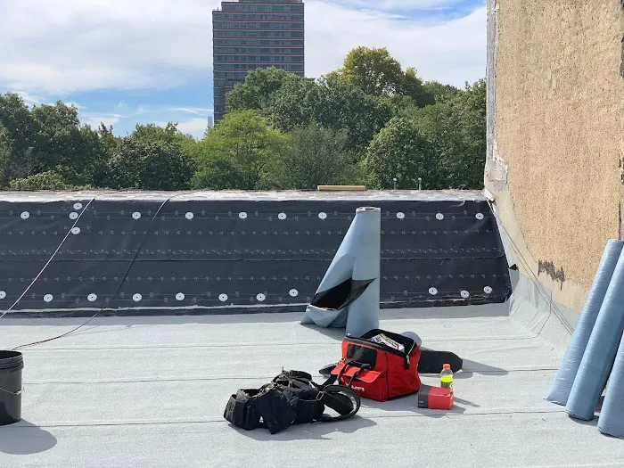 Roofing Repair Team Picture 9