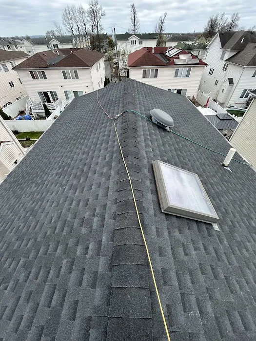 Royal Crown Roofing & Construction Picture 3