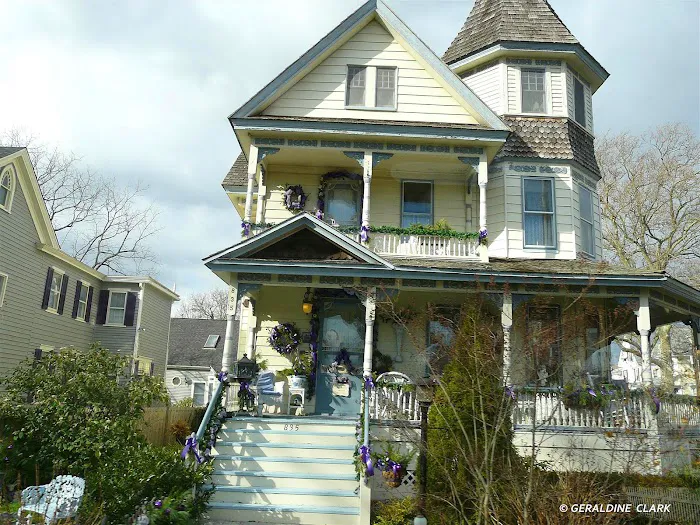 Quick Call Roofing Pro Picture 1
