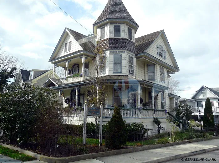 Quick Call Roofing Pro Picture 2