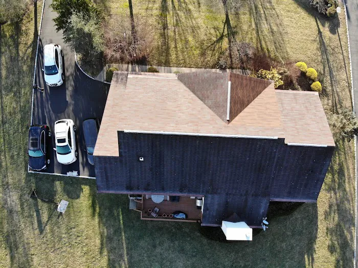 Segelman Shaw Roofing, Siding & Gutters Picture 7