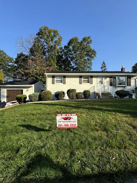 Top Roofing LLC Picture 2