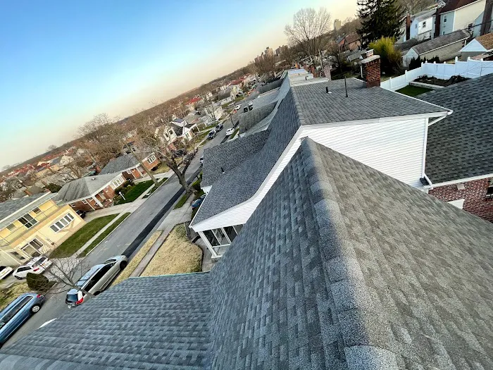 umbrella roofing inc Picture 1