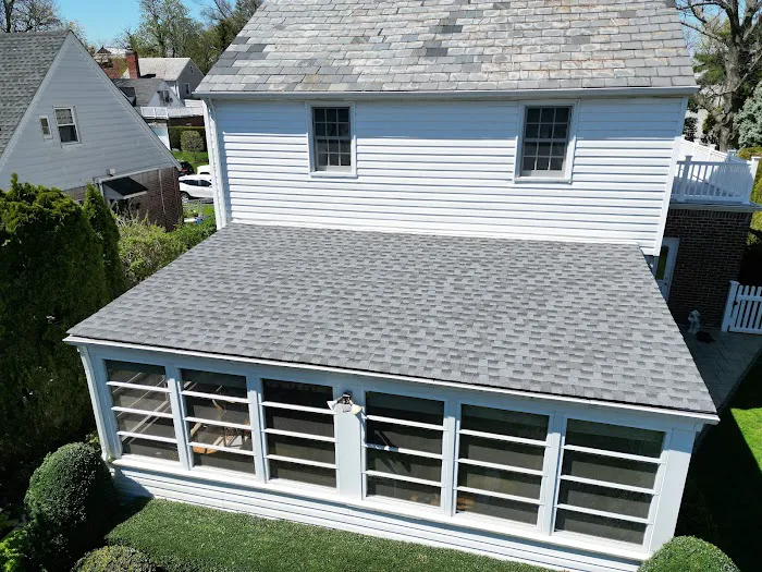 Lucky Stars Roofing Picture 2