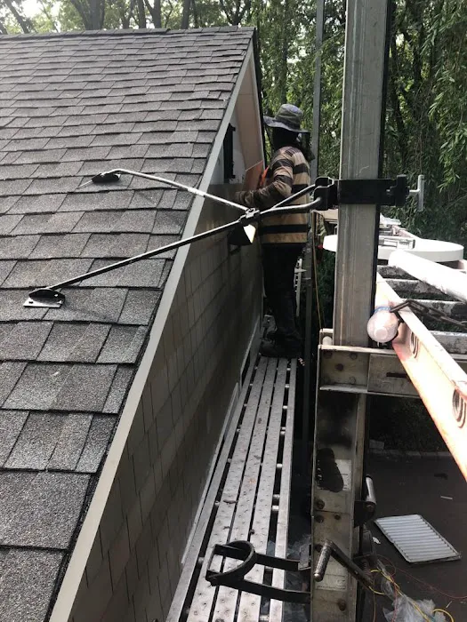 L&S Roofers Picture 3