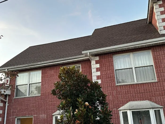 HK Builders: Best Roofing Company in Flushing Picture 2