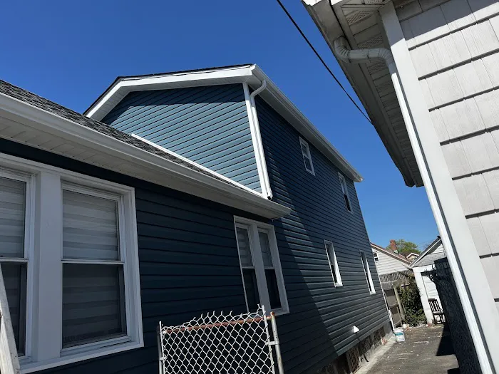 Reliable Seamless Gutters Picture 4