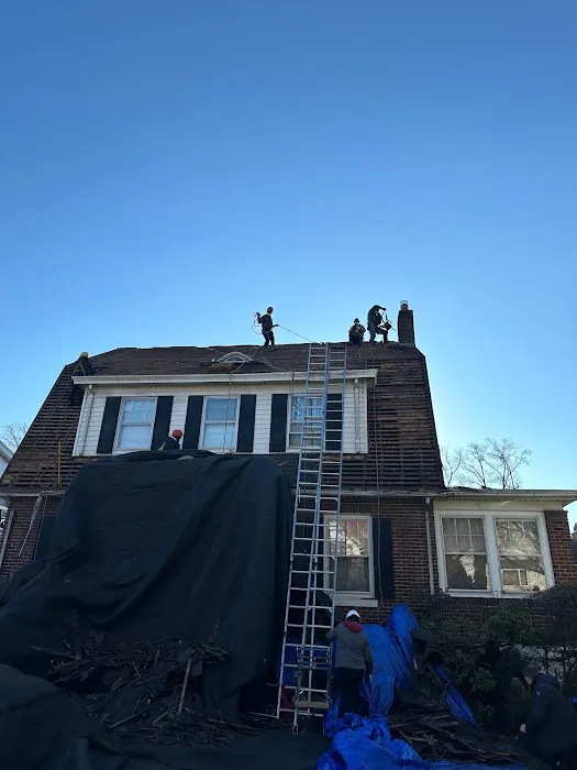 đŸ¥‡Brian's Roofing Chimney Gutters Skylight Repair Replacement Near Me Westchester County Picture 4