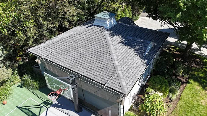 đŸ¥‡Brian's Roofing Chimney Gutters Skylight Repair Replacement Near Me Westchester County Picture 6