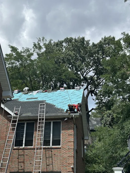 đŸ¥‡Brian's Roofing Chimney Gutters Skylight Repair Replacement Near Me Westchester County Picture 7