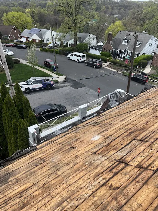 Anthony Roofing & Exteriors Picture 3