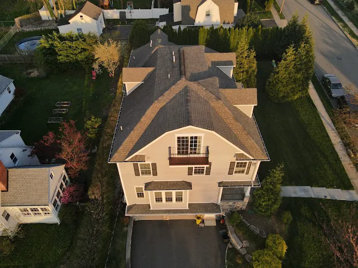 Simple Roofing Picture 2