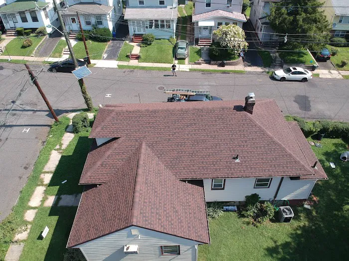 MNT Roofing & Siding Picture 2