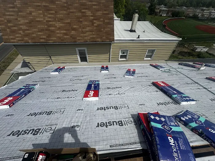 APC Roofing, Siding and Gutters Picture 3
