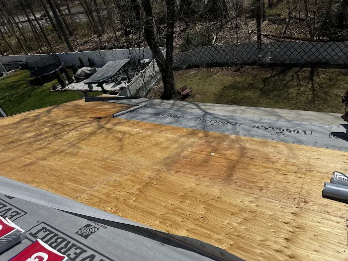 APC Roofing, Siding and Gutters Picture 5