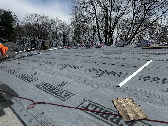 APC Roofing, Siding and Gutters Picture 7
