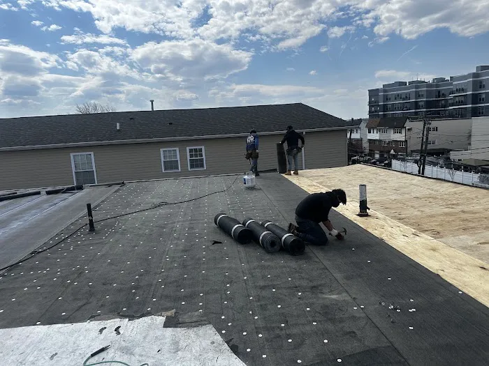 APC Roofing, Siding and Gutters Picture 10