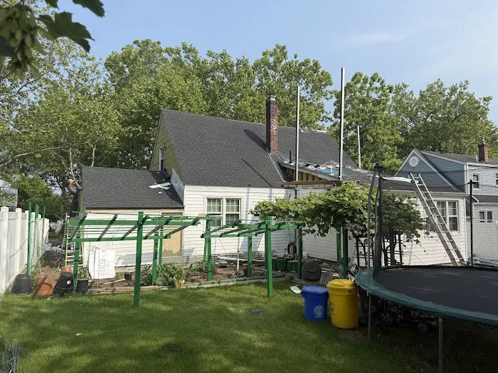 IDEAL ROOFING AND CHIMNEYS Picture 2