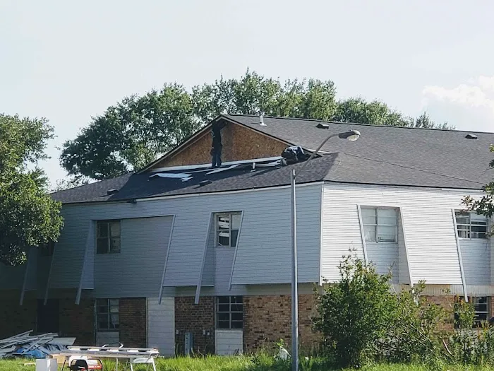 Strong Island Seamless Gutters corp Picture 10
