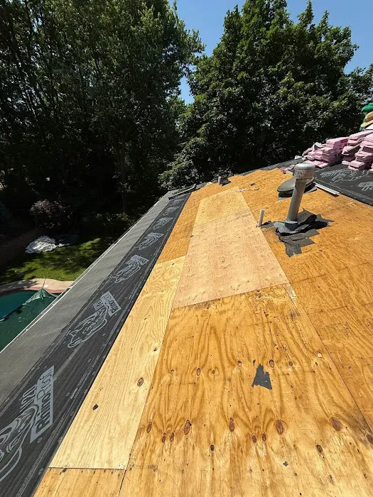 Brush House Roofing and Siding Picture 4