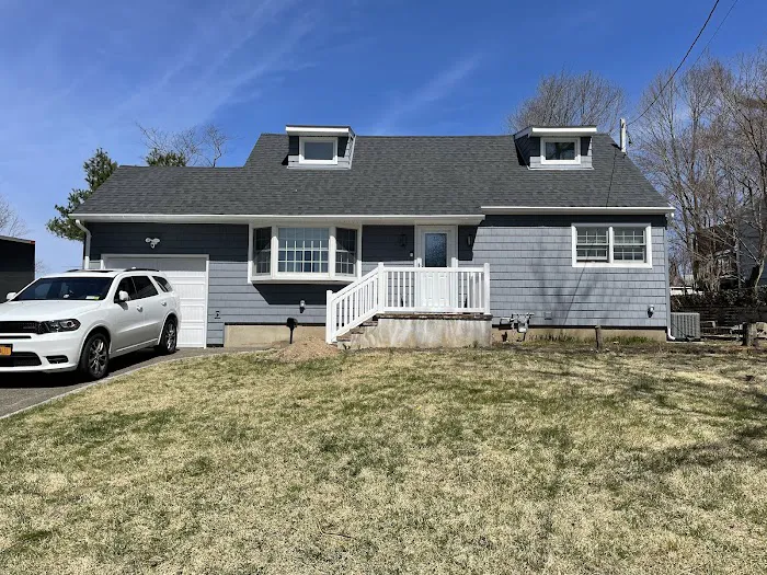 Mineola Roofing and Siding Corp. Picture 2
