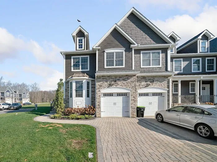 Hempstead Roofing Experts - Roofing Contractors Picture 2