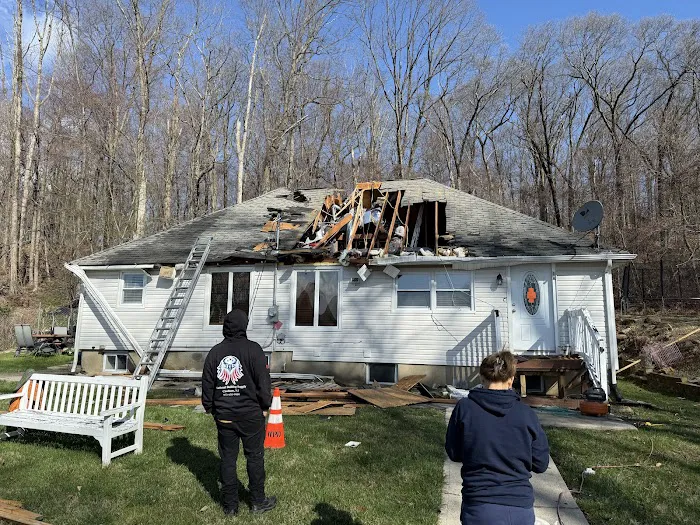 The Carpenters Touch Roofing & Siding Picture 5