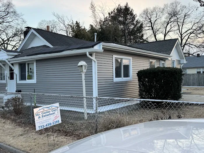 Mr. Gutter Guy & Exteriors, LLC Picture 5