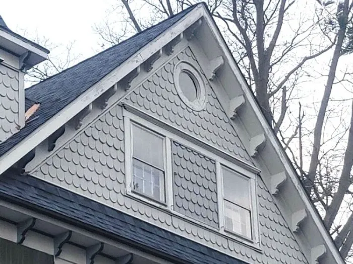 Love's Roofing & Siding Picture 2
