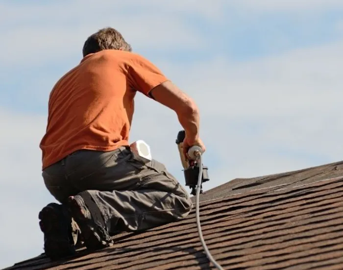 Love's Roofing & Siding Picture 6