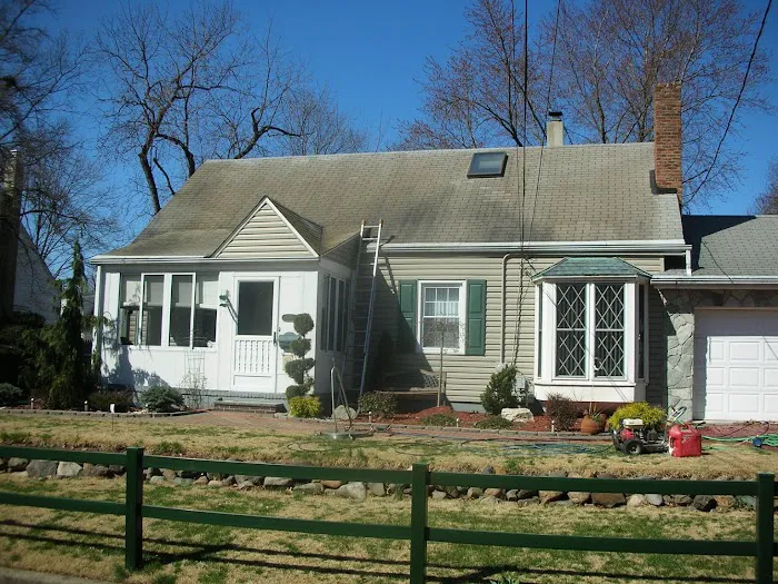 Jersey Roof Cleaners - Guaranteed Roof Stain Removal. Picture 1