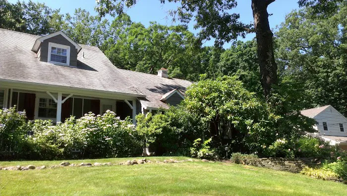 Jersey Roof Cleaners - Guaranteed Roof Stain Removal. Picture 2
