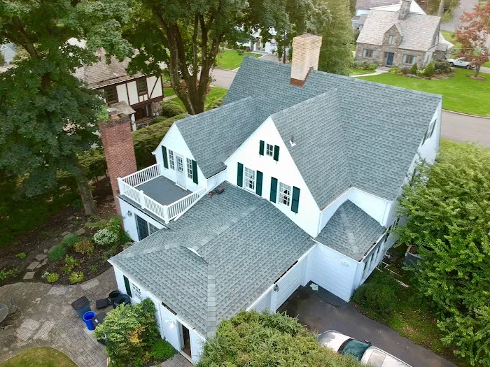 B&W Group Inc. Roofing and Solar Picture 5