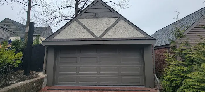 Muicela's Roofing LLC Picture 3
