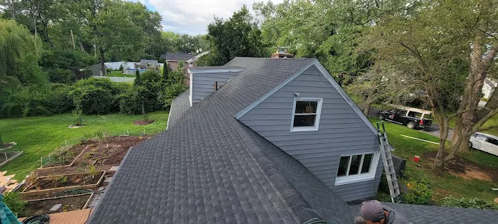 Muicela's Roofing LLC Picture 2