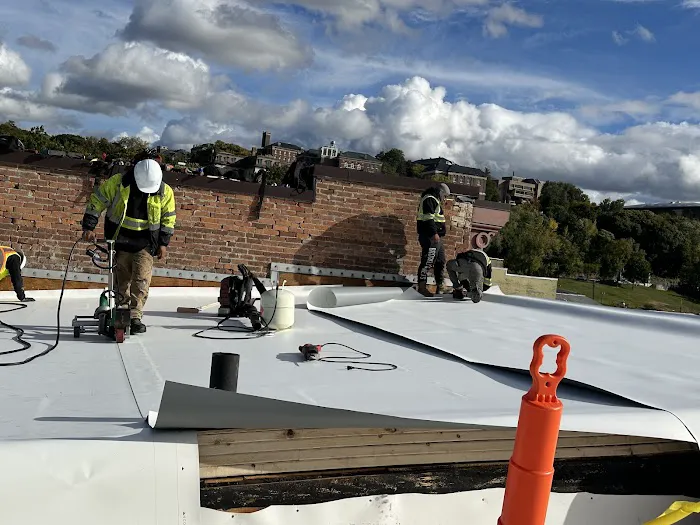 Castillo's Roofing LLC Picture 3