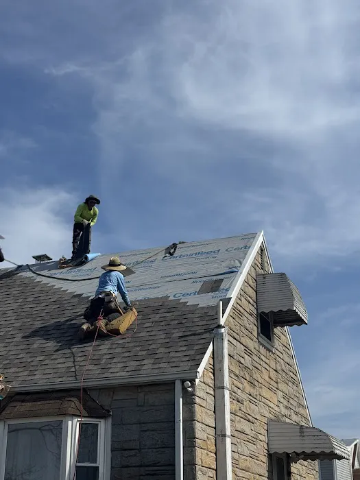 Universal Roofing Solutions Picture 1