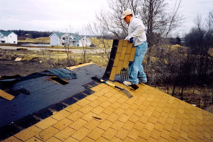 C&D Suffolk Siding & Roofing North Picture 9