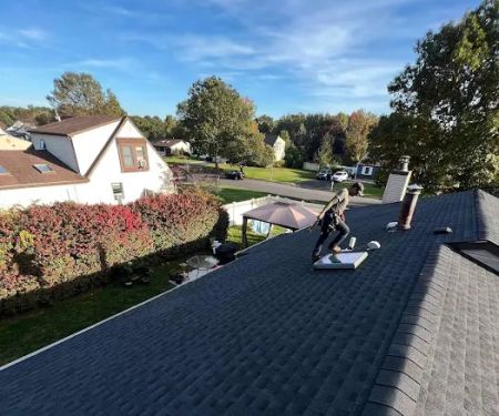 SW Roofs Of Greenlawn