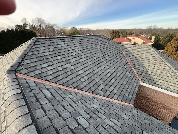 GNP Roofing & Siding Picture 9
