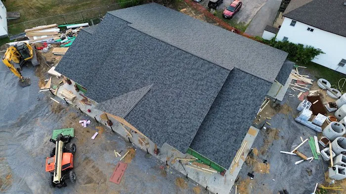 Aurora Roofing & Restoration Picture 3