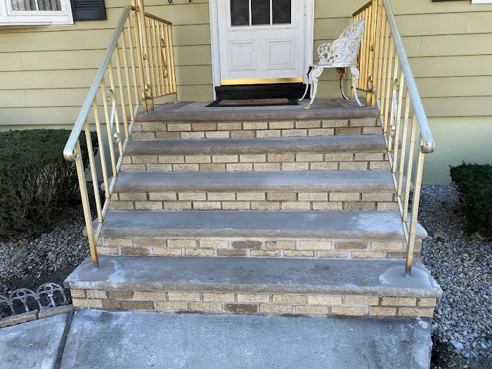 Father Sons Construction Picture 1