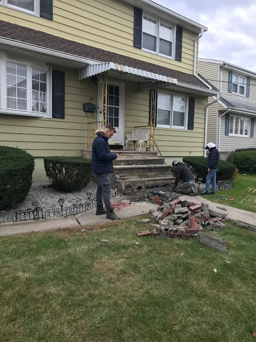 Father Sons Construction Picture 5